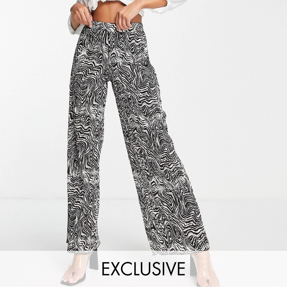 ASOS STRADIVARIUS PLEATED PANTS IN RETRO PRINT